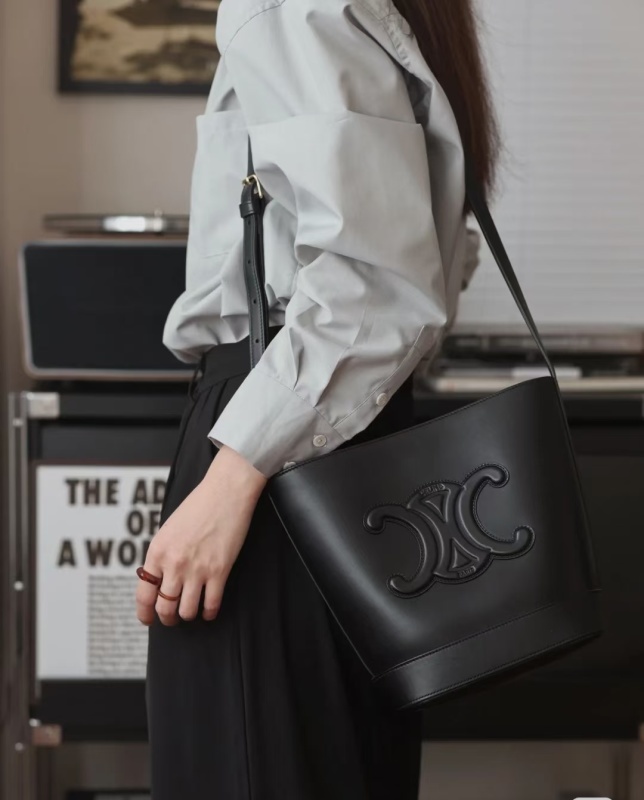 CELINE 0210
