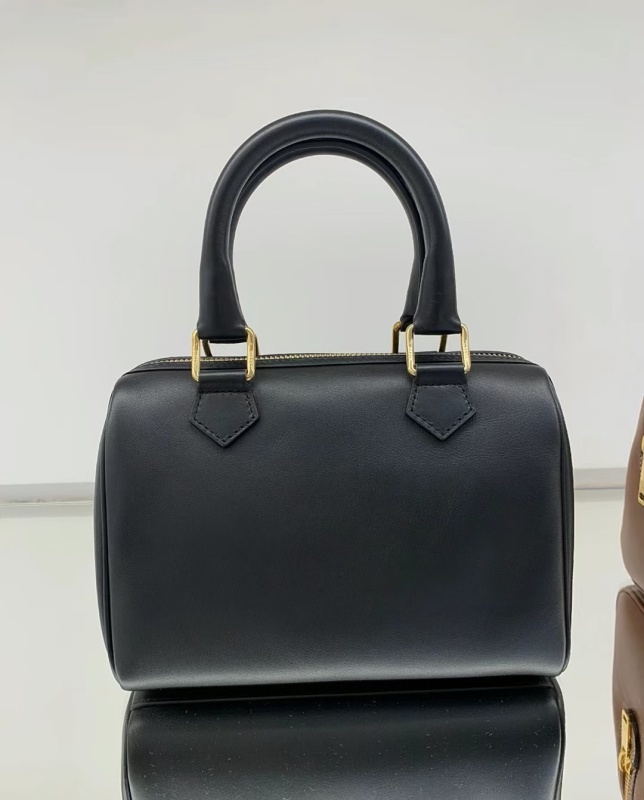 CELINE 0025