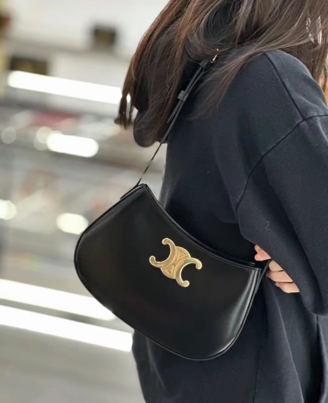 CELINE 0009