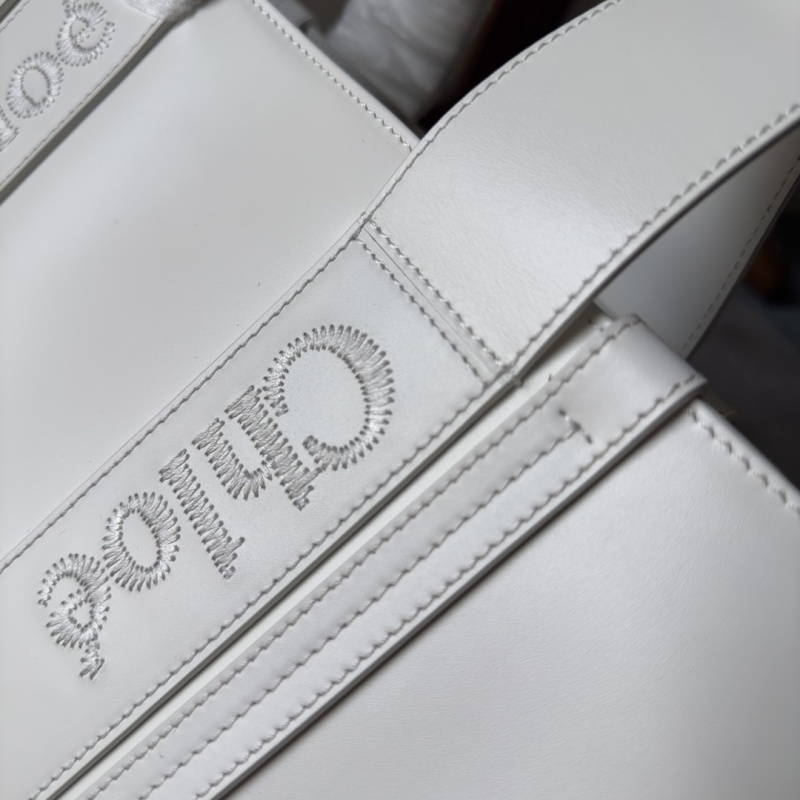 CELINE0438