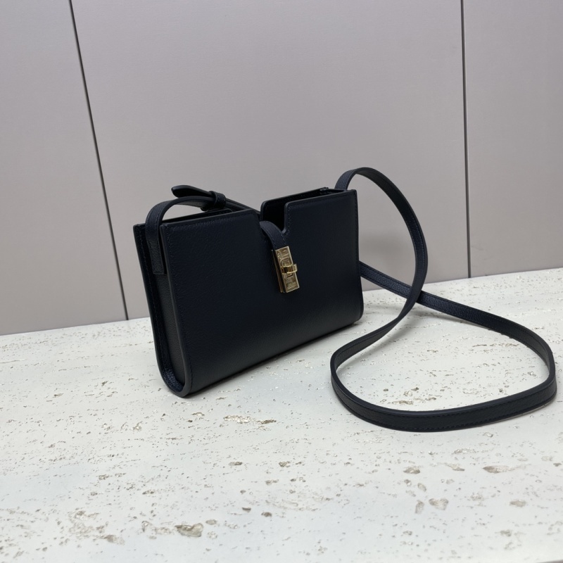 CELINE0638