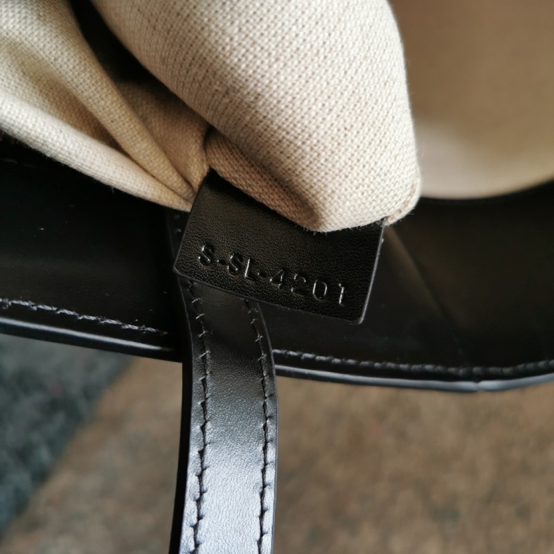 CELINE0487