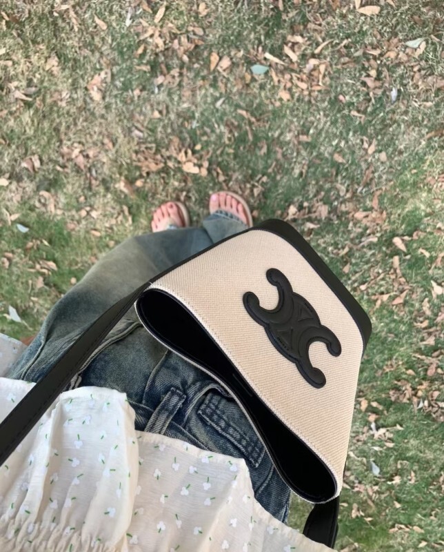 CELINE 0216