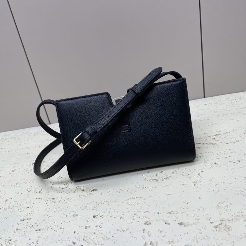 CELINE0638