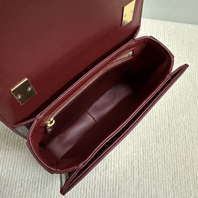 CELINE0558