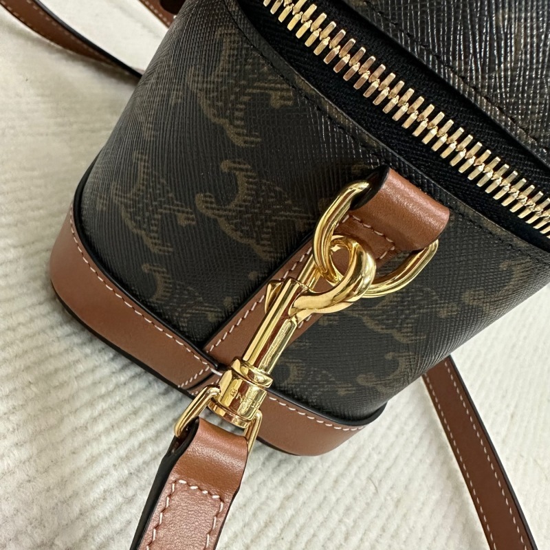 CELINE0554