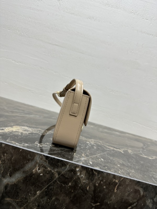 CELINE0369