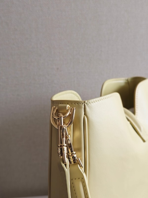 CELINE0270