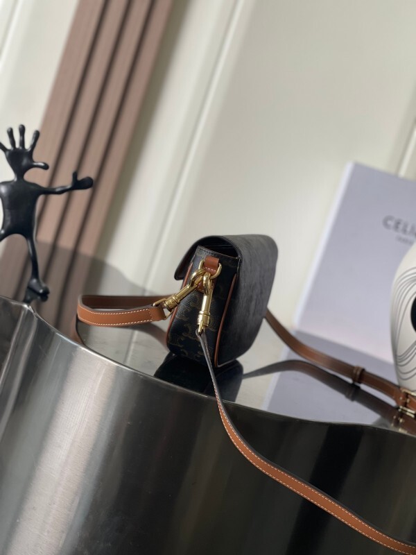 CELINE 0275