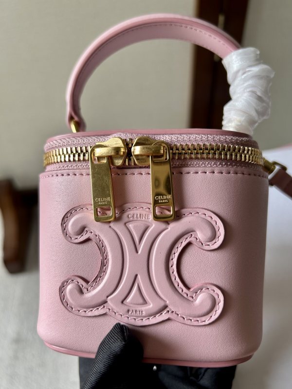 CELINE0250