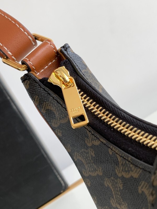 CELINE 0260