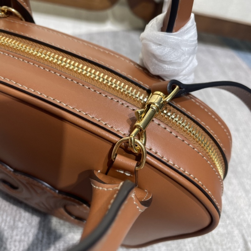 CELINE0351