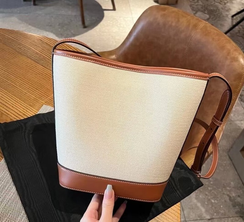 CELINE 0219