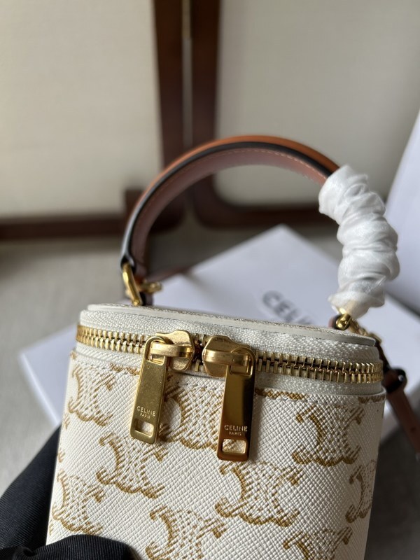 CELINE0253