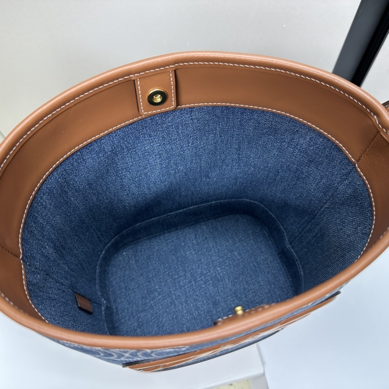 CELINE0782