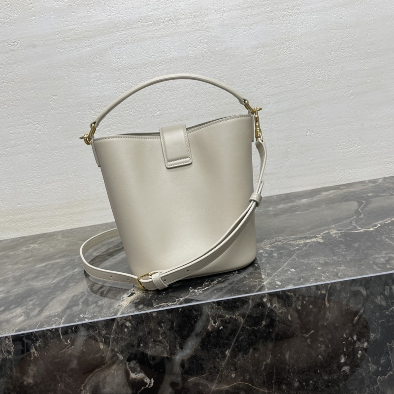 CELINE0784