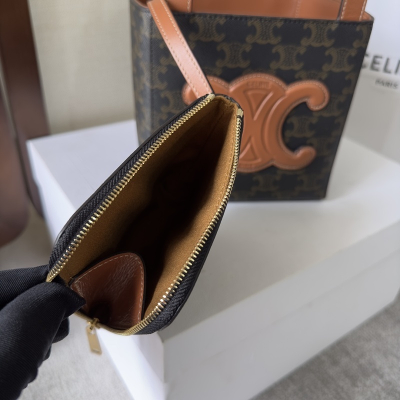 CELINE0261