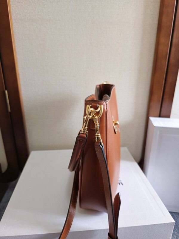 CELINE0266