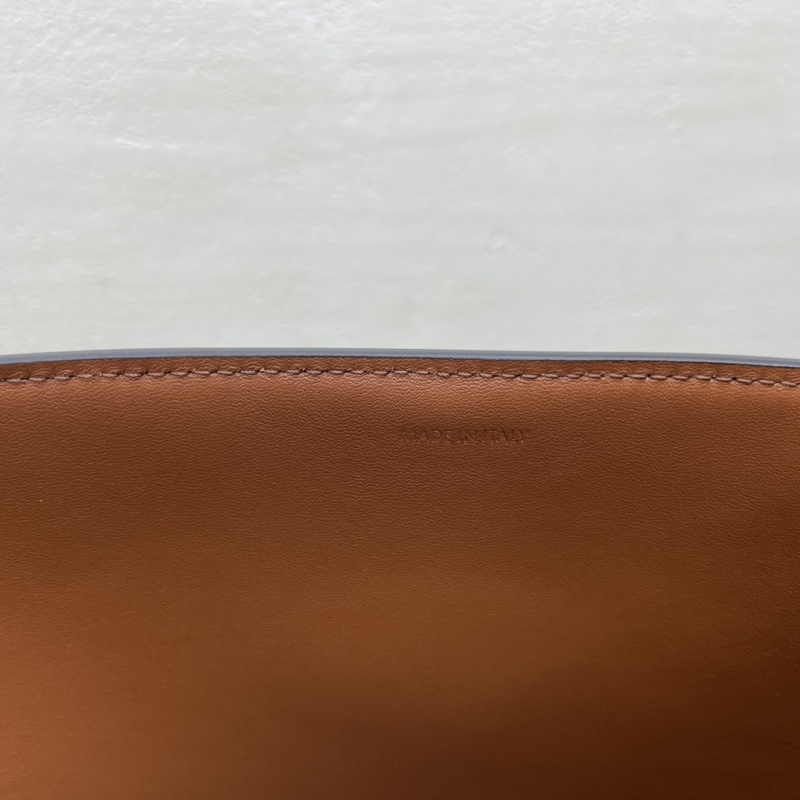CELINE0785