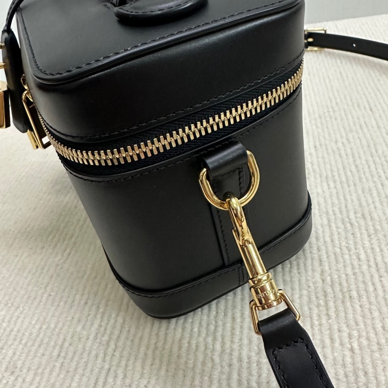 CELINE0556
