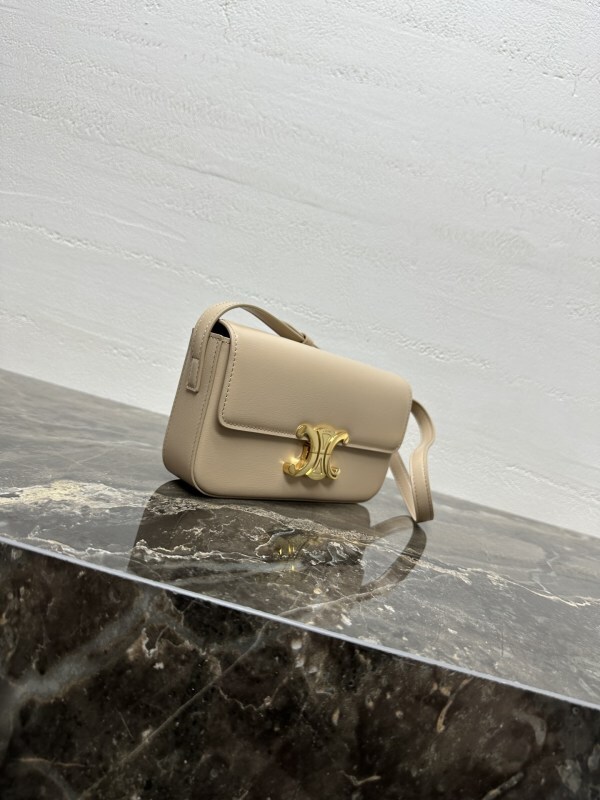 CELINE0369