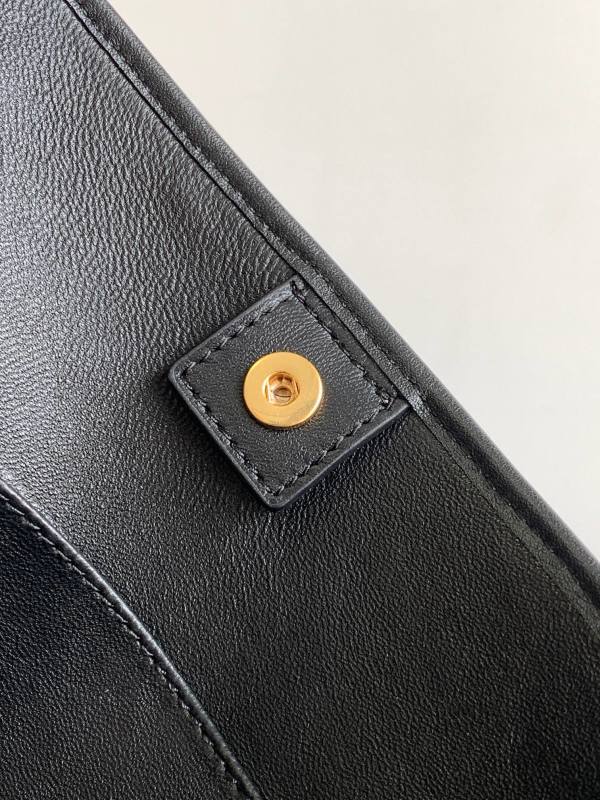 CELINE 0327