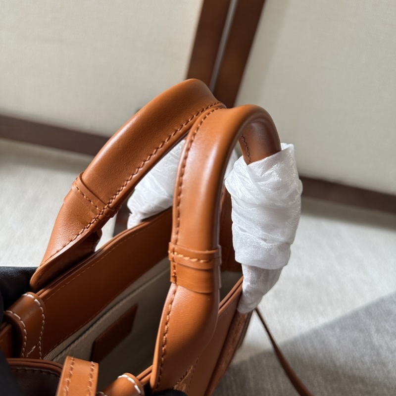 CELINE0447