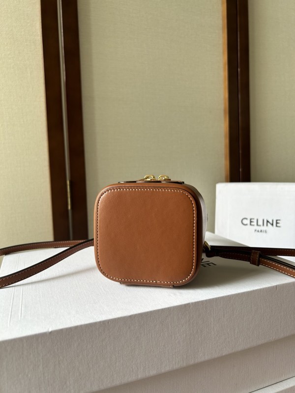 CELINE0249