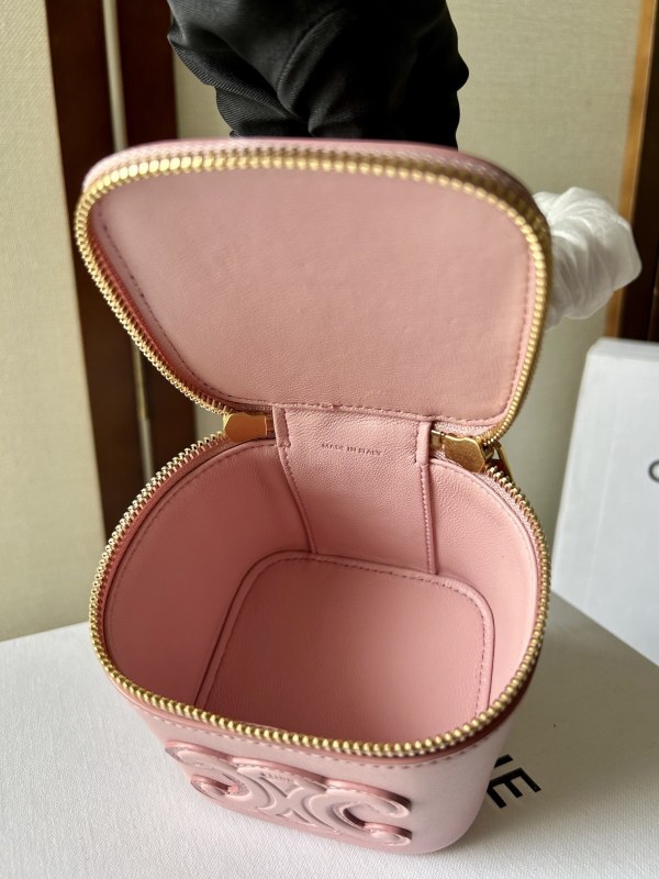 CELINE0250