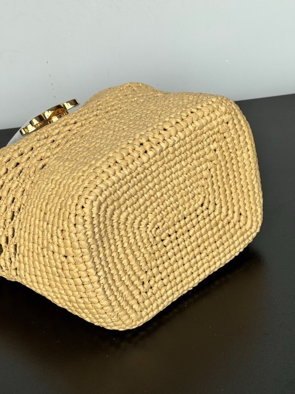 CELINE0758
