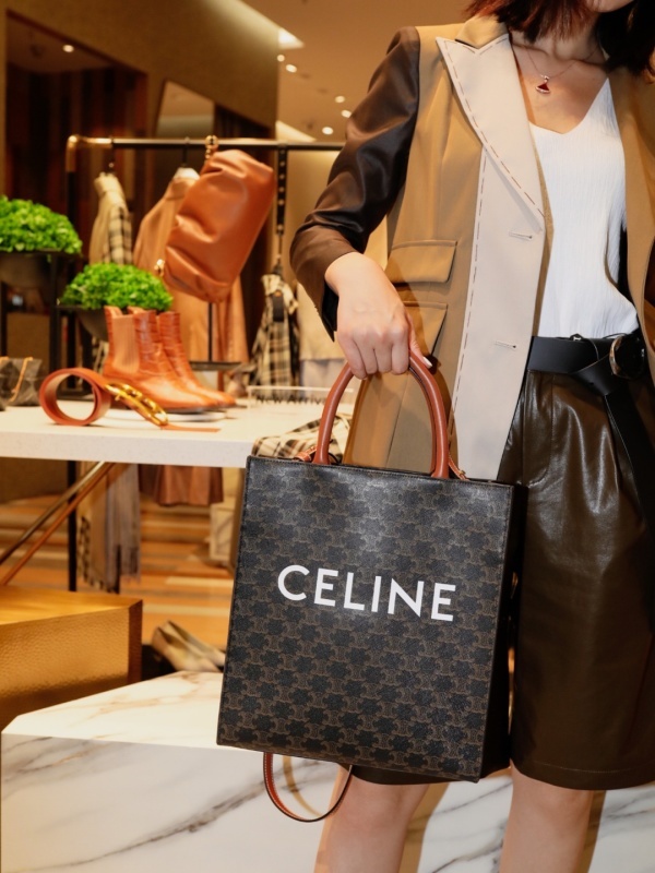 CELINE 0058