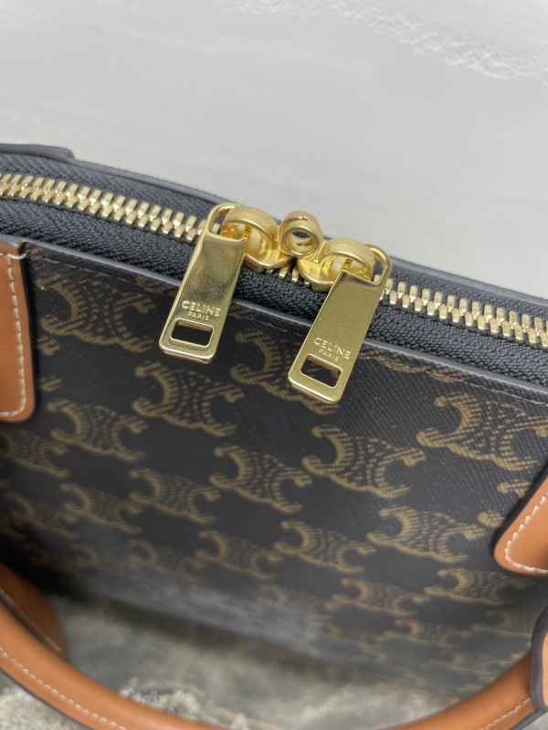 CELINE0743