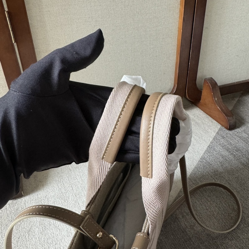 CELINE0400
