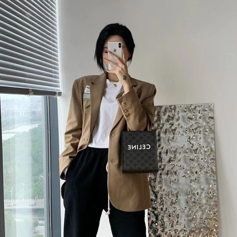 CELINE 0052