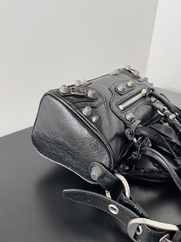 Balenciaga 0140