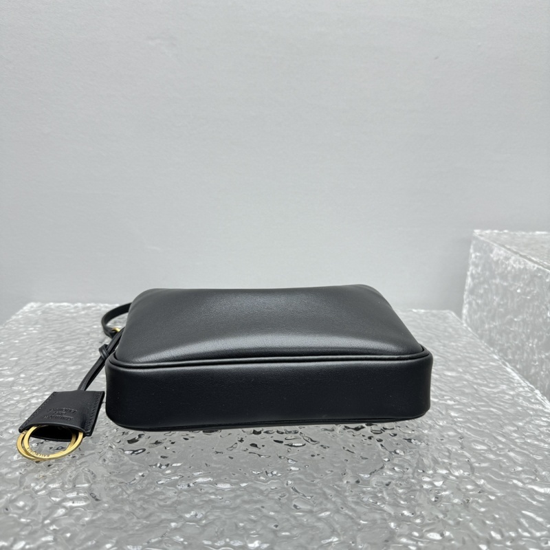 Balenciaga 0120