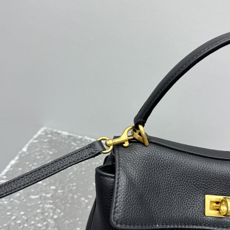 Balenciaga 0104