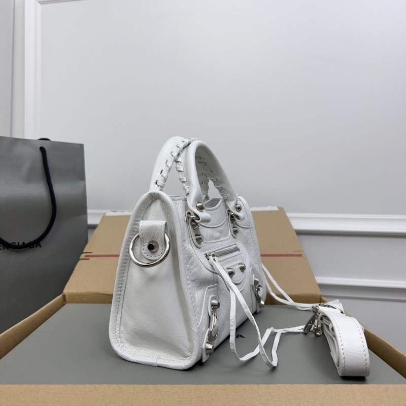 Balenciaga 0225