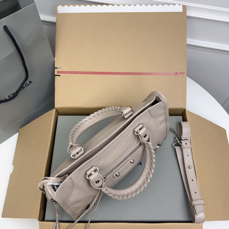 Balenciaga 0242