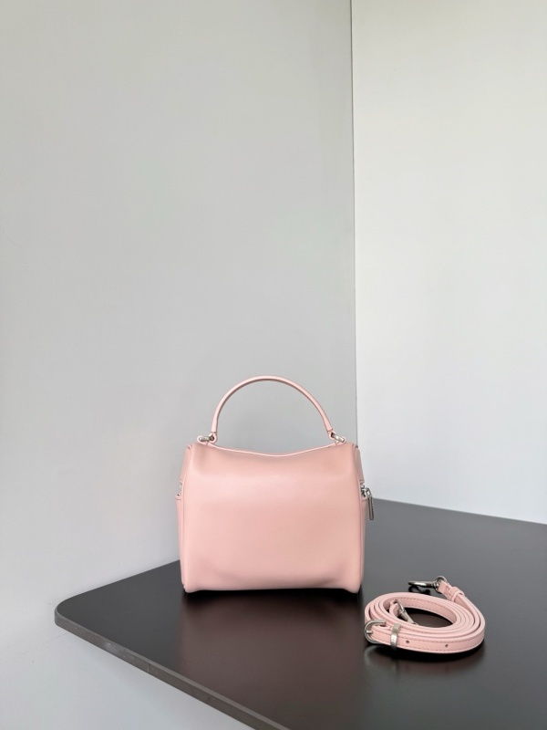 Balenciaga 0027