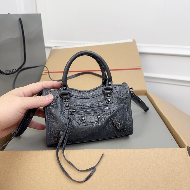 Balenciaga 0207