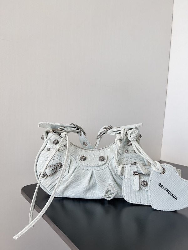 Balenciaga 0128