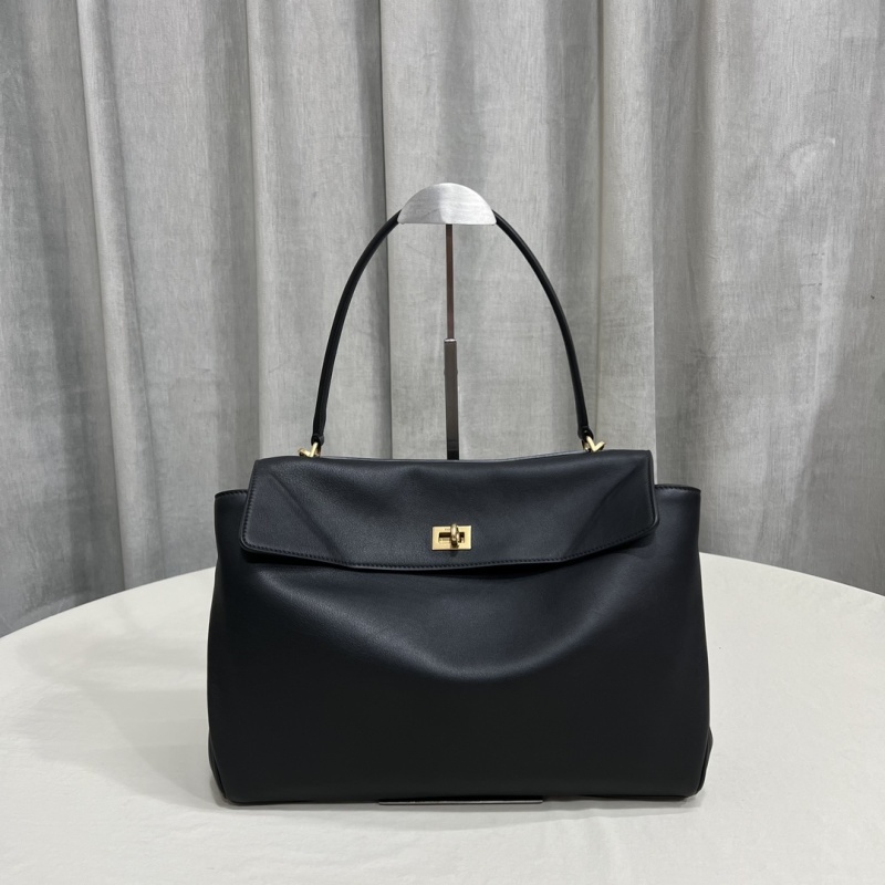Balenciaga 0040