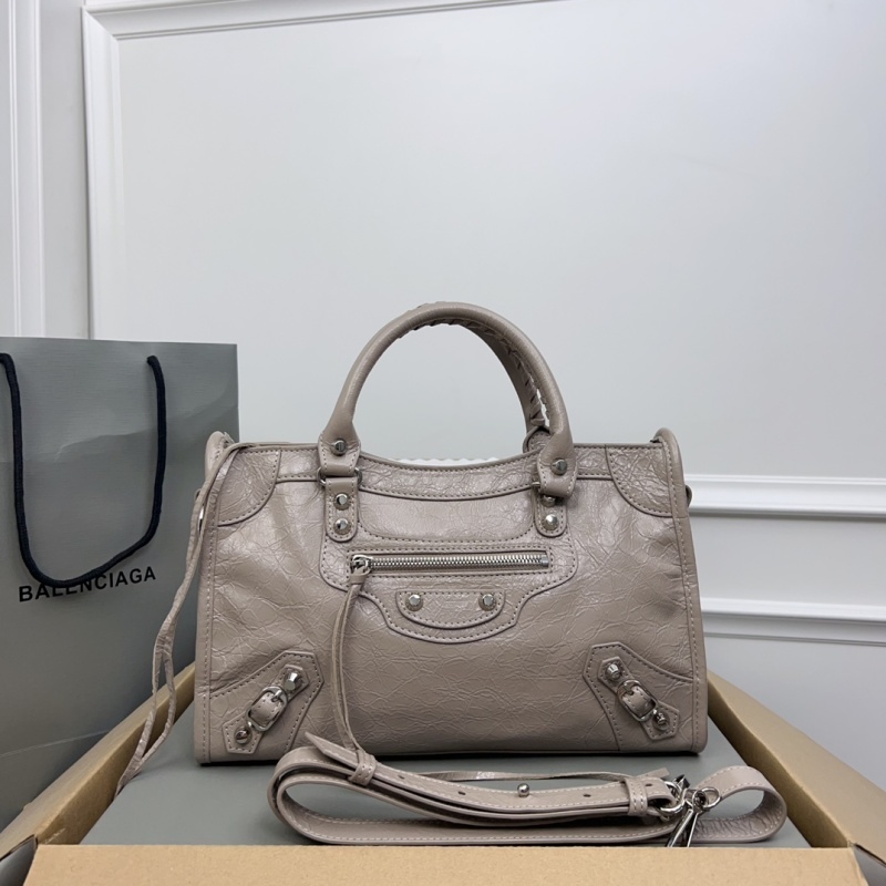 Balenciaga 0242