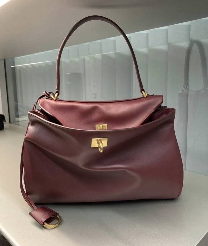 Balenciaga 0083