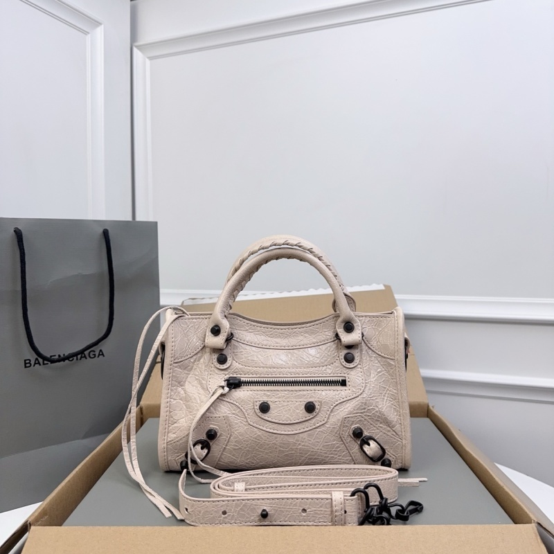 Balenciaga 0222