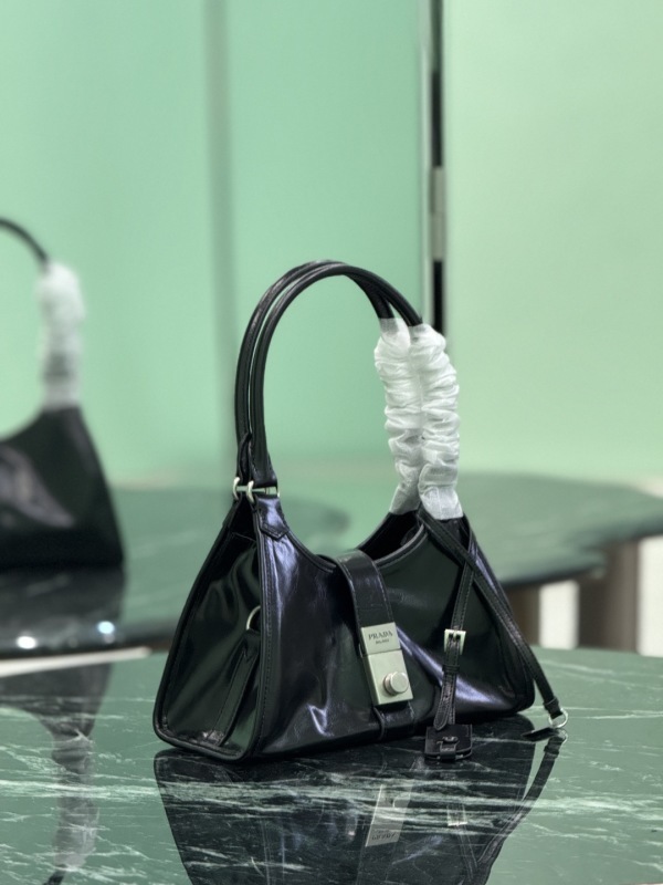 Balenciaga 0000