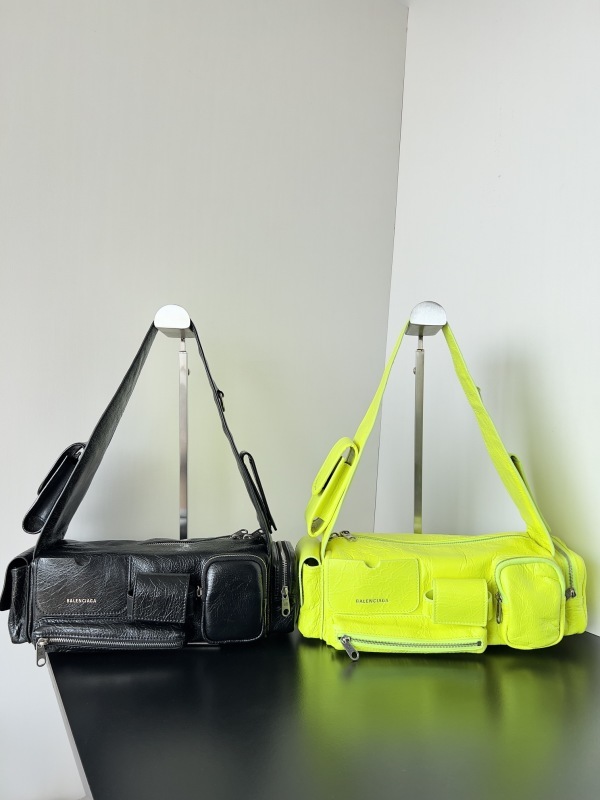 Balenciaga 0042