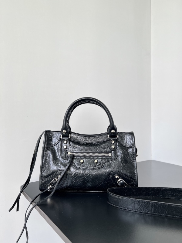 Balenciaga 0082