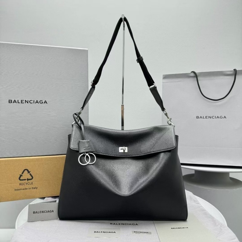 Balenciaga 0054